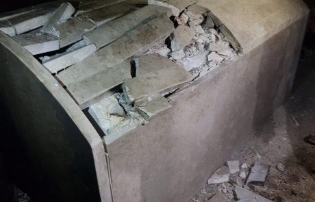 קבר יוסף בשכם הוצת עי פורעים פלסטינים
